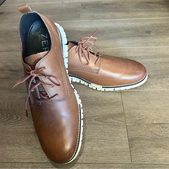 Cole Haan Men\'s Tan Leather Oxfords